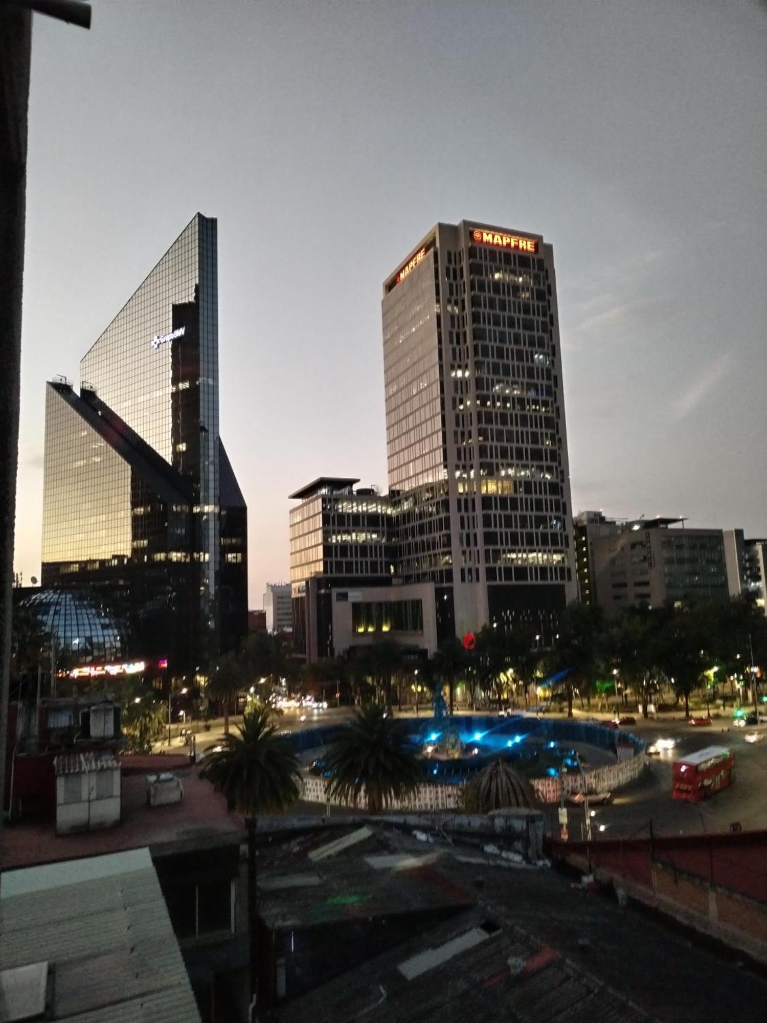 Reforma Ahuehuete * Città del Messico